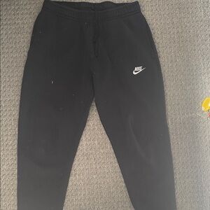 Black Nike sweatpants (men’s)
